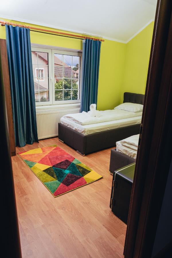 Guitar - Camere De Inchiriat Sibiu Luaran gambar