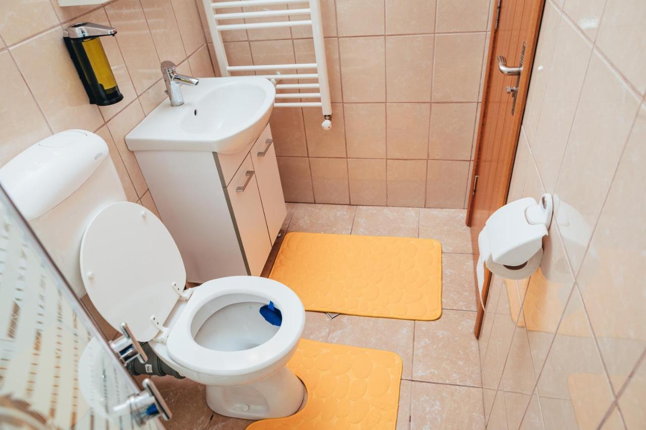 Guitar - Camere De Inchiriat Sibiu Luaran gambar